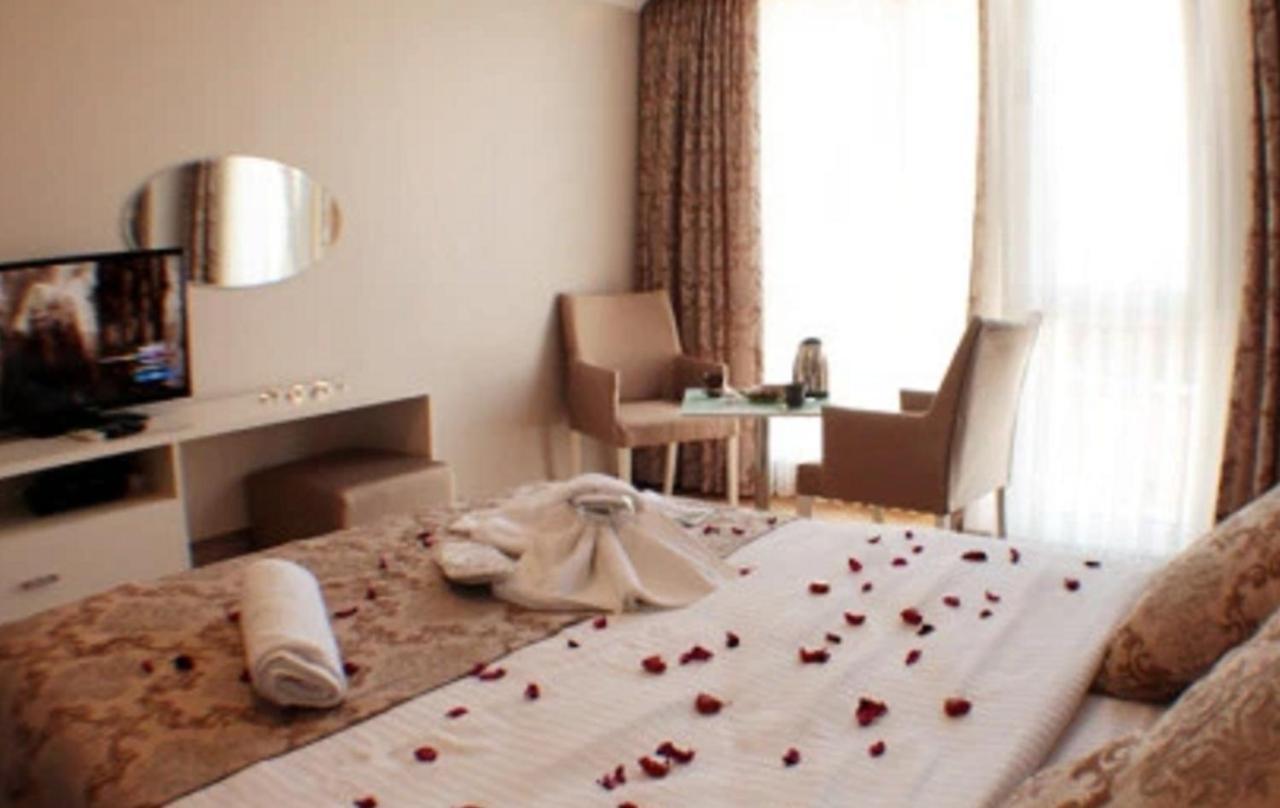 The Tuyap Ozyurtlarsuites Estambul Exterior foto